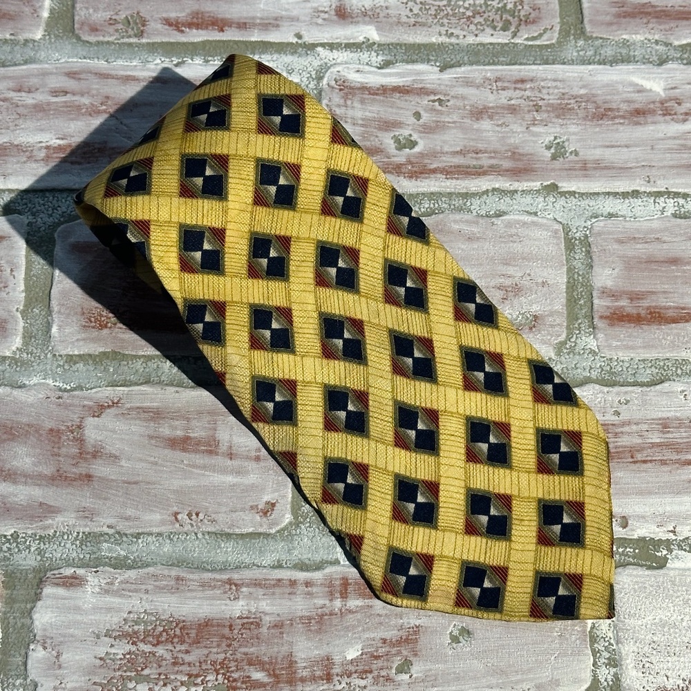 Vintage 80s G.J.Cahn Hand Sewn All Silk USA Made Geometric Designer Tie